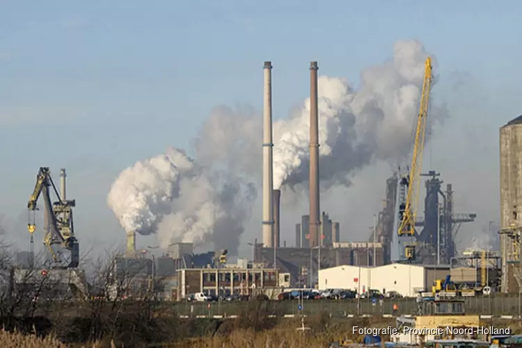 Ondernemingsraad Tata zegt vertrouwen op na ontslag IJmuidense directeur Theo Henrar