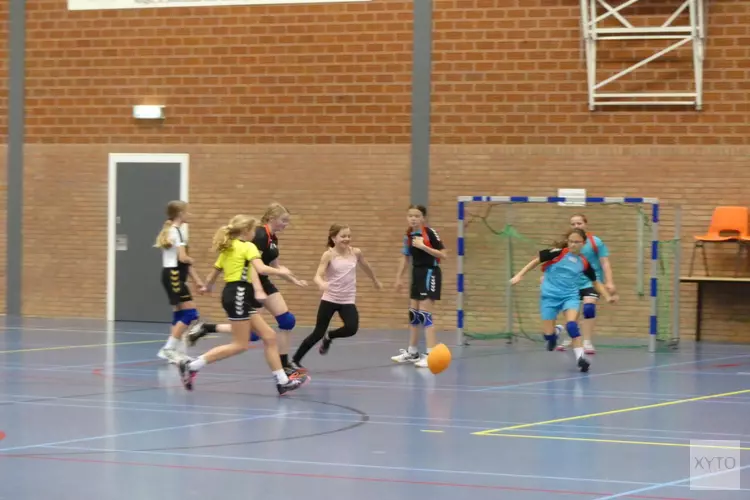 Athletic Skills Model (ASM) specialisten geven unieke handbalclinic aan jeugd van HCV’90