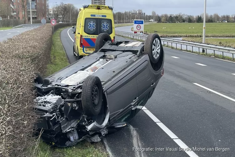 N208 richting Haarlem afgesloten na ongeval