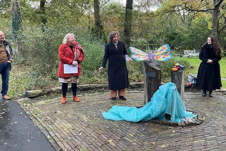 Onthulling monument voor doodgeboren kinderen