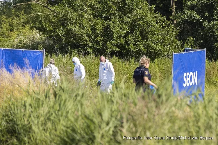 Politie zoekt getuigen na aantreffen overleden vrouw