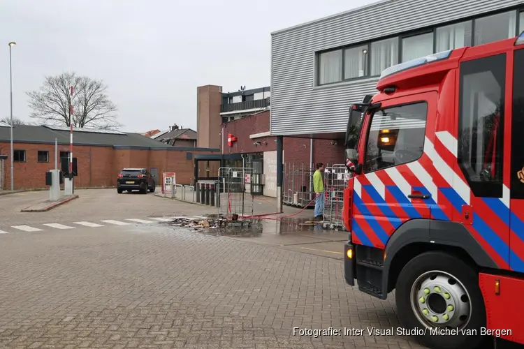 Brand in container door snel optreden personeel supermarkt erger voorkomen Santpoort-Noord