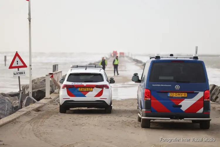 Massale uitruk van hulpdiensten op pier van IJmuiden