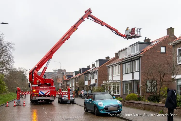 Schoorsteenbrand in de Grote Beerstraat in IJmuiden
