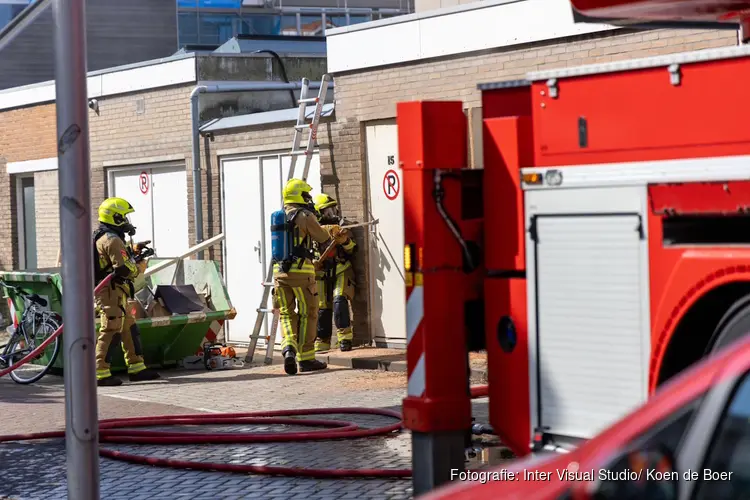 Grote brand bij fietsenwinkel in IJmuiden