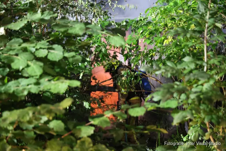 Uitslaande brand in bijgebouw Velsen Noord