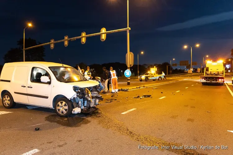 Flinke schade bij aanrijding in Velsen-Noord