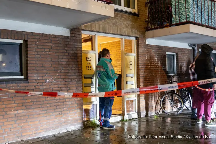 Explosie bij woning Gildenlaan in Velsen-Noord: Één gewonde naar ziekenhuis