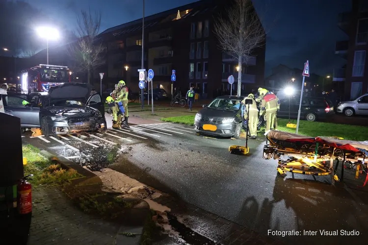 Zware aanrijding op Lange Nieuwstraat in IJmuiden