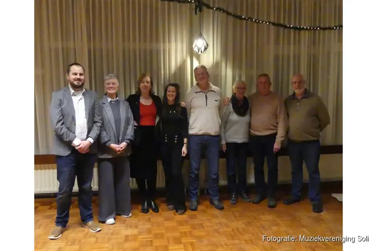 Jubilarissen in het zonnetje gezet bij muziekvereniging Soli