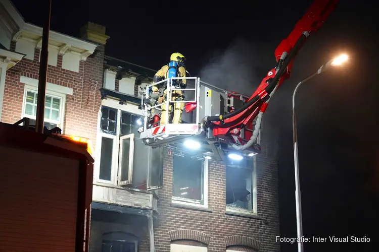 Brand laaide weer op in woning Santpoort-Noord