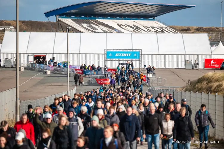 Wandelen is zichtbaar populair bij de 30 van Zandvoort