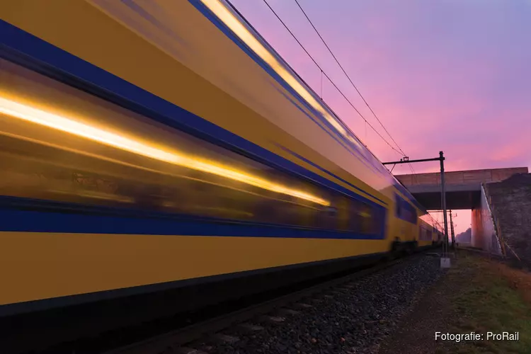 NS zet meer en langere treinen in tijdens Koningsdag