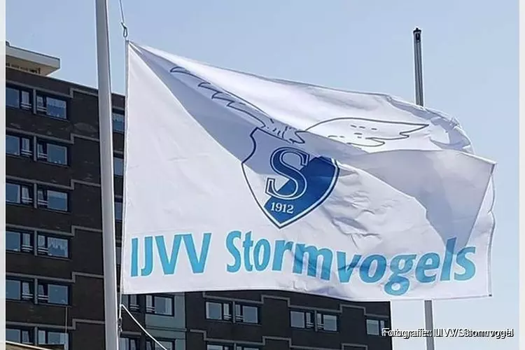 FC VVC tegen Stormvogels