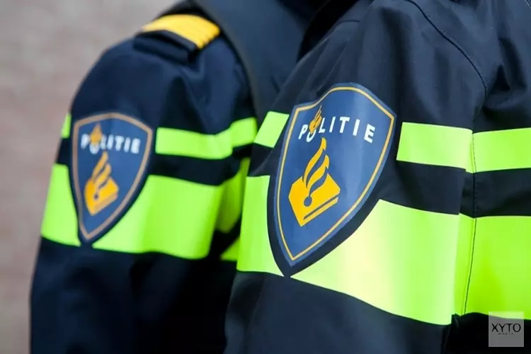 Politie doet invallen in Noord-Hollandse woningen voor oplichting en drugs