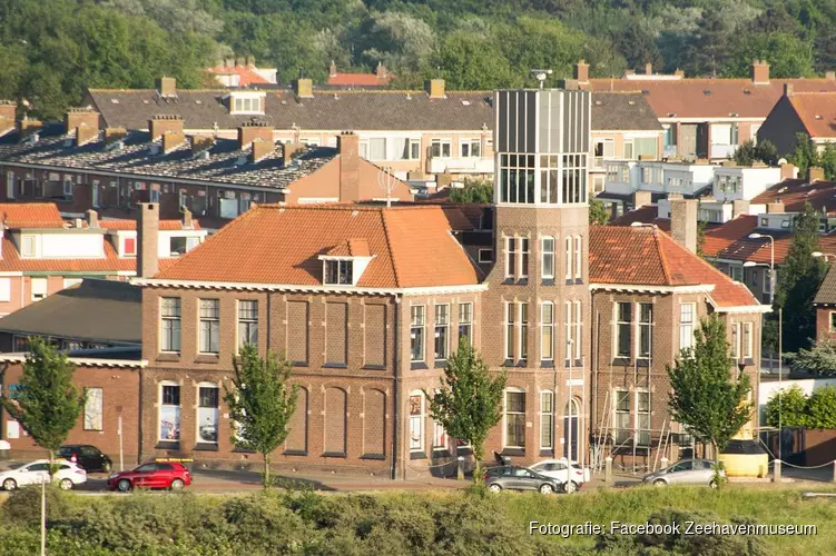 Scholen dicht, Museum open