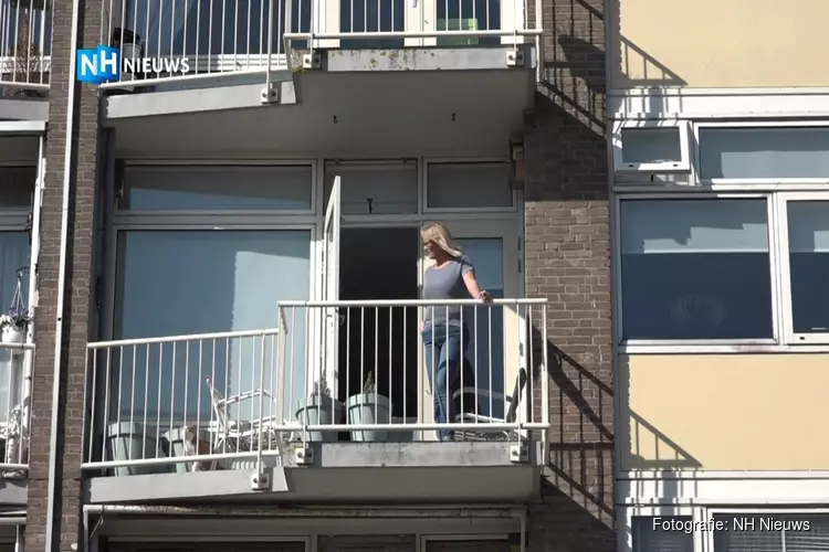 Alweer problemen bij flat IJmuiden: bewoners durven balkons niet meer op