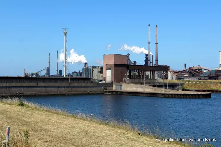 Gemeenten reageren geschokt op zoveelste melding grafietregen Wijk aan Zee